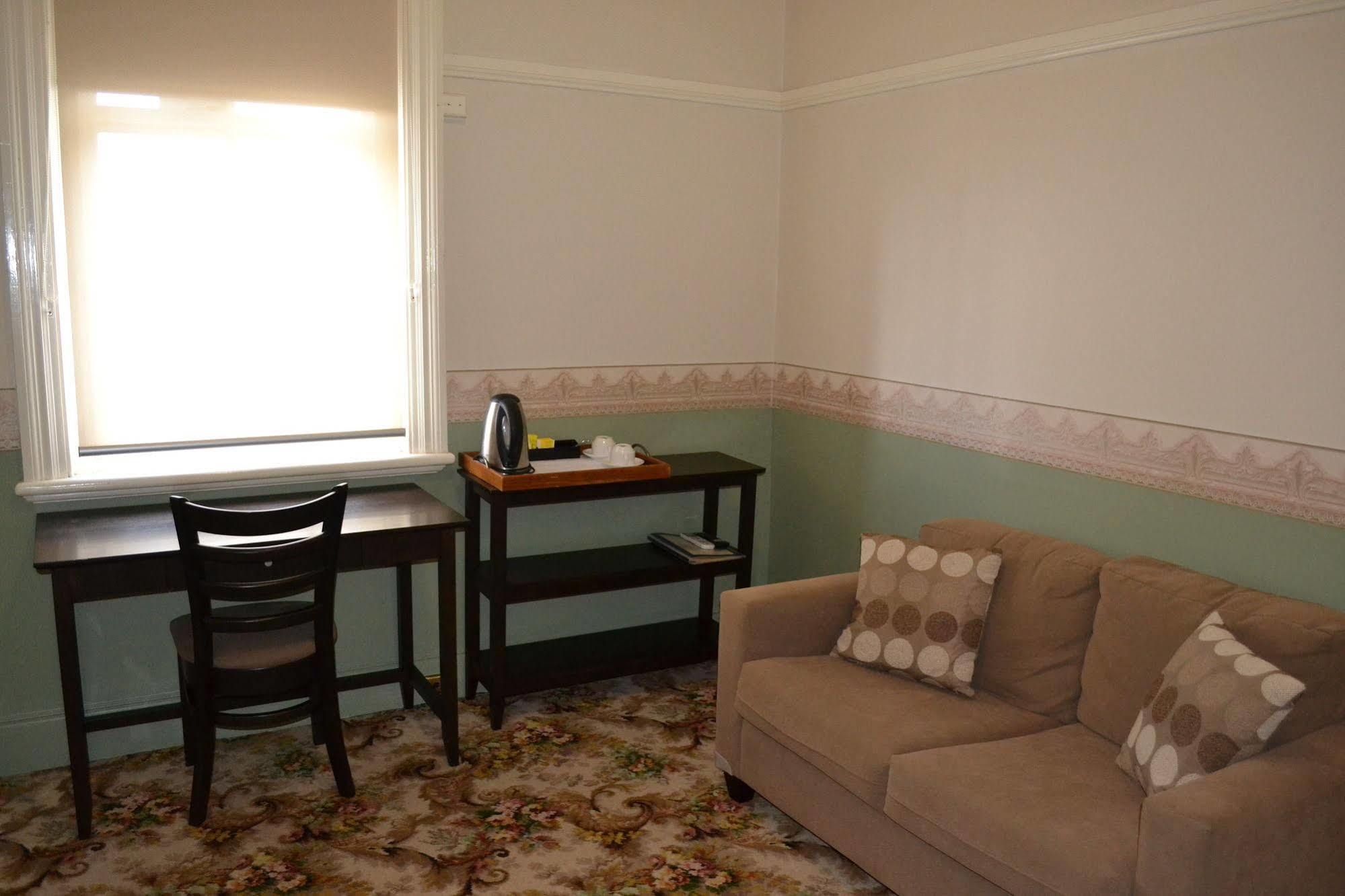 Hydro Hotel Leeton Bagian luar foto